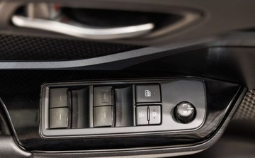 Toyota C-HR I Crossover Facelifting 1.8 Hybrid 122KM 2021 Toyota C-HR 1.8 Hybrid Style 1.8 Hybryda 122KM, zdjęcie 28