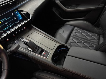 Peugeot 508 II SW PHEV Hybrid 225 PHEV 225KM 2021 Peugeot 508 SW GT / Przystosowany dla osób niepełn, zdjęcie 25
