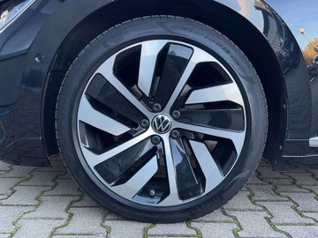 Volkswagen Arteon Fastback Facelifting 2.0 TDI SCR 150KM 2022 Volkswagen arteon-shooting-brake 2.0 TDI 150KM R-Line DSG SerwisASO Acc Le, zdjęcie 34