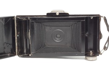Kodak Folding 'Brownie' Six-20 (1937-1940) -Outsia