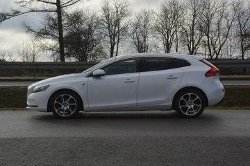 Volvo V40 II Hatchback 1.6 D2 115KM 2015 Volvo V40 1.6HDI Ocean Race nawi doinwestowany, zdjęcie 3