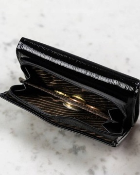 Skórzany portfel damski średnich rozmiarów - 4U Cavaldi