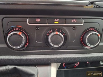 Volkswagen Caravelle T6 Transporter 2.0 TDI 102KM 2018 Volkswagen Transporter 2,0 tdi 9 osobowy klima elektryka serwis oplacony, zdjęcie 10