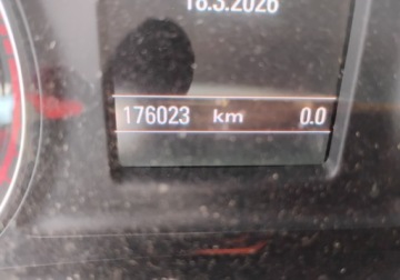 Audi Q3 I SUV 2.0 TDI 140KM 2012 Audi Q3 2012r, 2.0 TDI. Uszkodzony przod. 2.0 Diesel 140KM, zdjęcie 12