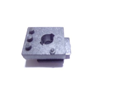 KOSTKA IZOLATOR APARATU FIAT 126p-9925992-oryginał