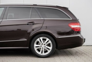 Mercedes Klasa E W212 Kombi 200 CGI BlueEFFICIENCY 184KM 2010 Mercedes-Benz Klasa E 1.8 Benzyna 184KM, zdjęcie 13