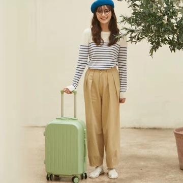 WALIZKA PASTELOWA WALIZKA KABINOWA PASTELOWA RÓŻOWA