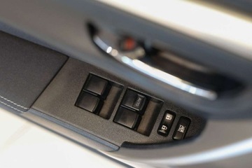 Toyota Corolla X Sedan Facelifting 1.6 Valvematic 132KM 2014 Toyota Corolla 1.6 Premium 1.6 Benzyna 132KM, zdjęcie 11