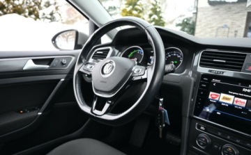 Volkswagen Golf VII e-Golf Facelifting Electro 136KM 2018 Volkswagen Golf 136 KM FULL LED Nawigacja Serwisowany Zarejestrowany 136KM, zdjęcie 28