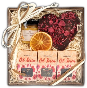 подарочная корзина с чаем и шоколадом GIFT