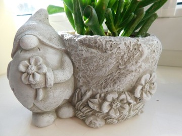 Скрзат Бетонный вазон, белая крышка для вазона