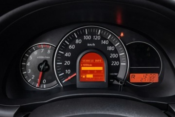 Nissan Micra IV Hatchback 5d Facelifting 1.2 80KM 2016 Nissan Micra 1.2 80 KM, Automat, Bezwypadkowy, zdjęcie 12