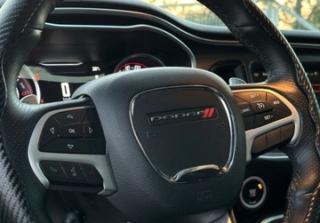 Dodge Challenger III 2015 Dodge Challenger Dodge Challenger 6.4 SRT Scat Pack SHAKER alpine alcantar, zdjęcie 21