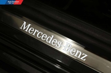 Mercedes Klasa C W206 2023 Mercedes-Benz Klasa C FV23Kierownica SupersportowaPodswietlane listwy prog, zdjęcie 21