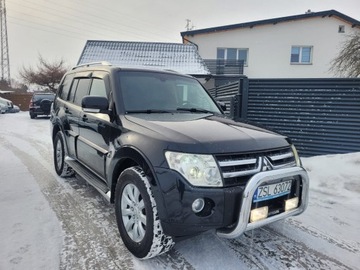 Mitsubishi Pajero IV SUV 5d 3.2 Di-DC 170KM 2009