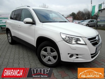 Volkswagen Tiguan I SUV 2.0 TDI CR DPF 140KM 2008 Volkswagen Tiguan Webasto 4x4 Nawigacja Bi-Xenon Klimatronik 2.0 Diesel