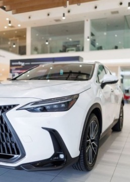 Lexus NX II SUV Facelifting 2.5 450h+ 309KM 2024 Lexus NX 450h Omotenashi AWD 2.5 Hybryda Plug-in 309KM, zdjęcie 13