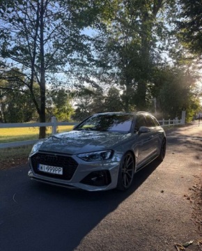 Audi A4 B9 RS4 Avant Facelifting 2.9 TFSI 450KM 2023 Audi RS4 Avant Audi RS4 Avant Avant quattro tiptronic 2.9 Benzyna 450KM, zdjęcie 1