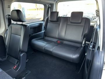 Volkswagen Caddy IV Kombi Maxi 2.0 TDI SCR BlueMotion Technology 102KM 2018 Volkswagen Caddy 2.0 TDI Maxi 7-osobowy Model 2019, zdjęcie 4