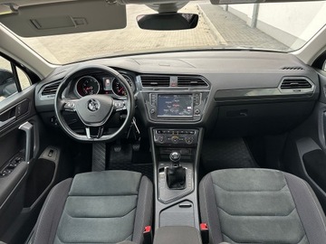 Volkswagen Tiguan II SUV 1.4 TSI 150KM 2017 Volkswagen Tiguan 1.4 TSI 150KM*Highline*BLIS*Panorama* Alcantara*LED*SALON, zdjęcie 17