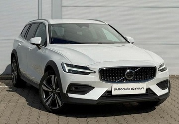 Volvo 2024 Volvo V60 Cross Country Plus B5 B AWD automat 250KM - FV23, GWARANCJA 2.0, zdjęcie 3