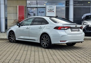 Toyota Corolla XII Sedan Facelifting 1.8 Hybrid 140KM 2023 Toyota Corolla Toyota Corolla 1.8 Hybrid GR Sport Dynamic Salon PL, zdjęcie 3