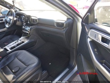 Ford Explorer VI 2022 Ford Explorer 2022 r., 2,3L 4x4 LIMITED 2.3 Benzyna 300KM, zdjęcie 8