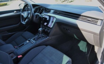 Volkswagen Passat B8 Variant Facelifting 1.5 TSI EVO 150KM 2020 Volkswagen Passat Variant GWARANCJA, 2020, 1.5 Benzyna, Automat DSG, Niski, zdjęcie 6