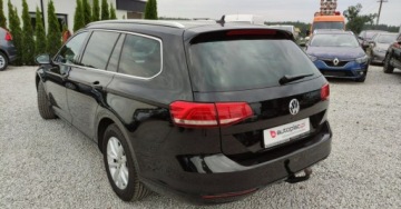 Volkswagen Passat B8 Variant 2.0 TDI BlueMotion SCR 150KM 2017 Volkswagen Passat 2.0 D 150 kM Automat Klima kamera Full LED Navi Dsg Jak, zdjęcie 3