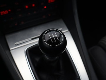 Audi A4 B7 Avant 1.8 T 163KM 2006 Audi A4 1.8 T, Klima, Klimatronic, Parktronic, zdjęcie 12