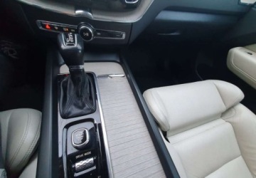 Volvo XC60 II Crossover D4 190KM 2018 Volvo XC 60 Volvo XC 60 D4 Geartronic RDesign 2.0 Diesel 190KM, zdjęcie 18