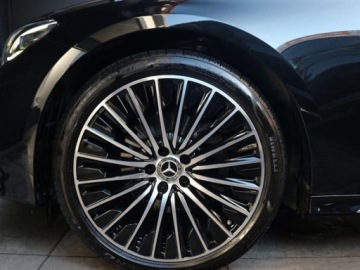 Mercedes Klasa E W214 Sedan 2.0 200 204KM 2025 E Klasa 200 4-Matic Exclusive 2.0 (204KM) 2025, zdjęcie 3