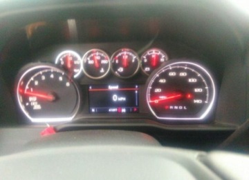 Chevrolet Silverado II 2021 Chevrolet Silverado 2021, 5.3L, 4x4, RST, od ubezpieczalni 5.3 Benzyna, zdjęcie 11