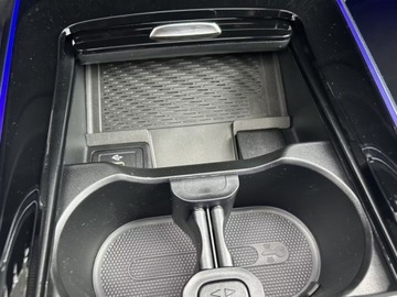 Mercedes GLB SUV 2.0 220d 190KM 2025 MERCEDES-BENZ GLB 220 d 4-Matic AMG Line 2.0 (190KM) 2025, zdjęcie 9