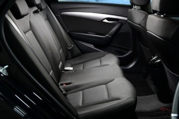 Hyundai i40 Kombi 1.7 CRDi HIGH 136KM 2012 Hyundai i40 1.7 CRDi Automat Led Navi Climatronic Kamera Lopatki Temp. Gwa, zdjęcie 22