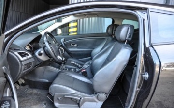 Renault Megane III Coupe 1.9 dCi 130KM 2010 Renault Megane 1,9DCi (130KM) Skory 1.9 Diesel 130KM, zdjęcie 6