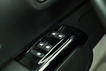 Citroen C3 III Hatchback Facelifting 1.2 PureTech 83KM 2020 Citroen C3 1.2 PureTech, Salon Polska, zdjęcie 17