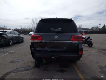 Toyota Land Cruiser VII 2017 Toyota Land Cruiser V8 2017 5.7 Benzyna 381KM, zdjęcie 4