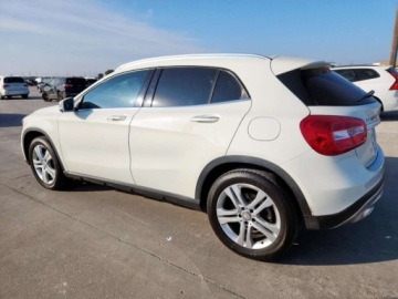 Mercedes GLA I 2017 Mercedes-Benz GLA 2017 MERCEDES-BENZ GLA 250 2.0 Benzyna 208KM, zdjęcie 2