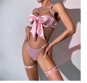 PIĘKNY KOMPLET BIELIZNY STANIK STRINGI SEXY Z KOKARDĄ ELEGANCKI I POWABNY