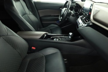 Toyota C-HR I Crossover Facelifting 2.0 Hybrid Dynamic Force 184KM 2020 Toyota C-HR 2.0 Hybrid, Salon Polska, Serwis ASO, zdjęcie 6