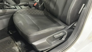 Skoda Scala Hatchback 1.6 TDI 115KM 2020 Škoda Scala Skoda Scala 1,6 TDI SCR Ambition, zdjęcie 16