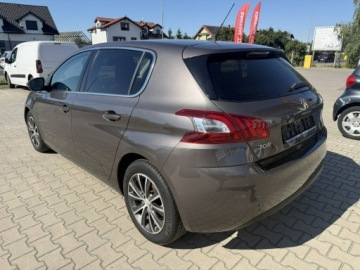 Peugeot 308 II Hatchback 5d 1.2 PureTech 110KM 2015 Peugeot 308 Style*Navi*Kamera*, zdjęcie 7