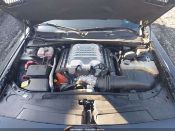 Dodge Challenger III 2016 Dodge Challenger 2016 6.2l 6.2 Benzyna 707KM, zdjęcie 10