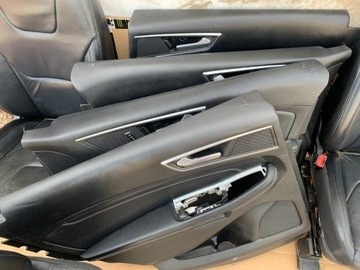 КОМПЛЕКТ КОЖАНЫХ СИДЕНИЙ MEMORIAL FORD EDGE MK2 16-