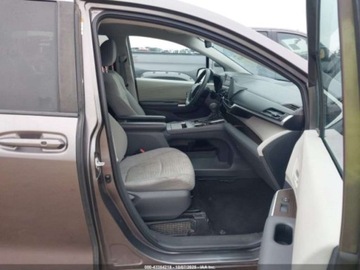 Toyota Sienna III 2021 Toyota Sienna LE 2021 2.5l 2.5 Hybryda 189KM, zdjęcie 10