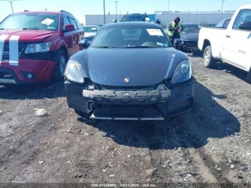 Porsche Cayman 718 Coupe GTS 2.5 365KM 2018 Porsche Cayman 2018 PORSCHE 718 CAYMAN GTS 2.5 Benzyna 365KM, zdjęcie 5