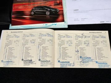 Opel Astra J Hatchback 5d 1.4 Turbo ECOTEC 120KM 2011 Opel Astra 1.4 turbo 120 KM Sportowe fotele Alu 18, zdjęcie 27