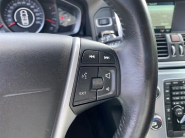 Volvo XC60 I SUV Facelifting 2.0 D3 DRIVE-E 150KM 2016 Volvo XC 60 LEDY KLIMATYZACJA NAWIGACJA PARKTRONIC TEMPOMAT GRZANE FOTELE, zdjęcie 13