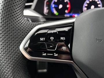 Volkswagen Arteon Fastback Facelifting 2.0 TDI 200KM 2022 Volkswagen Arteon Shooting Brake R-Line DCC Keyless Skora Tempomat ACC, zdjęcie 14